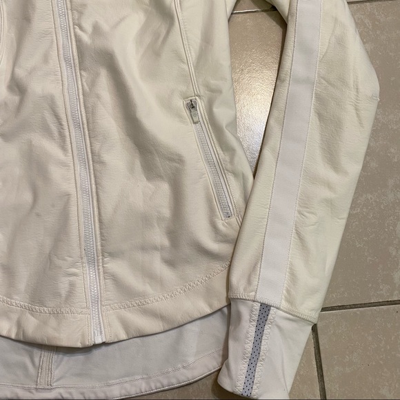 Lululemon Jacket - Picture 3 of 11